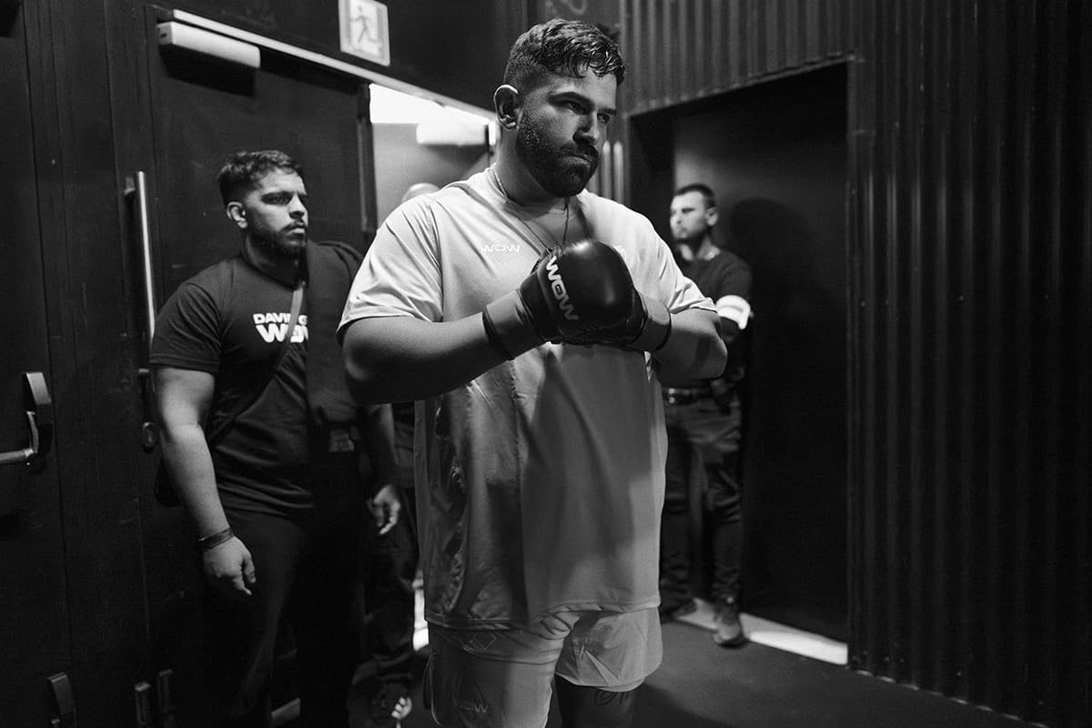 David Garcia waits in the locker room before competing in a heavyweight MMA match at WOW 26 in Bilbao.