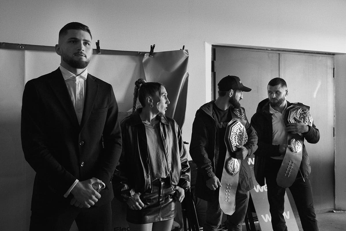 Four WOW FC fighters stand together before official face-offs at an MMA event in Madrid.