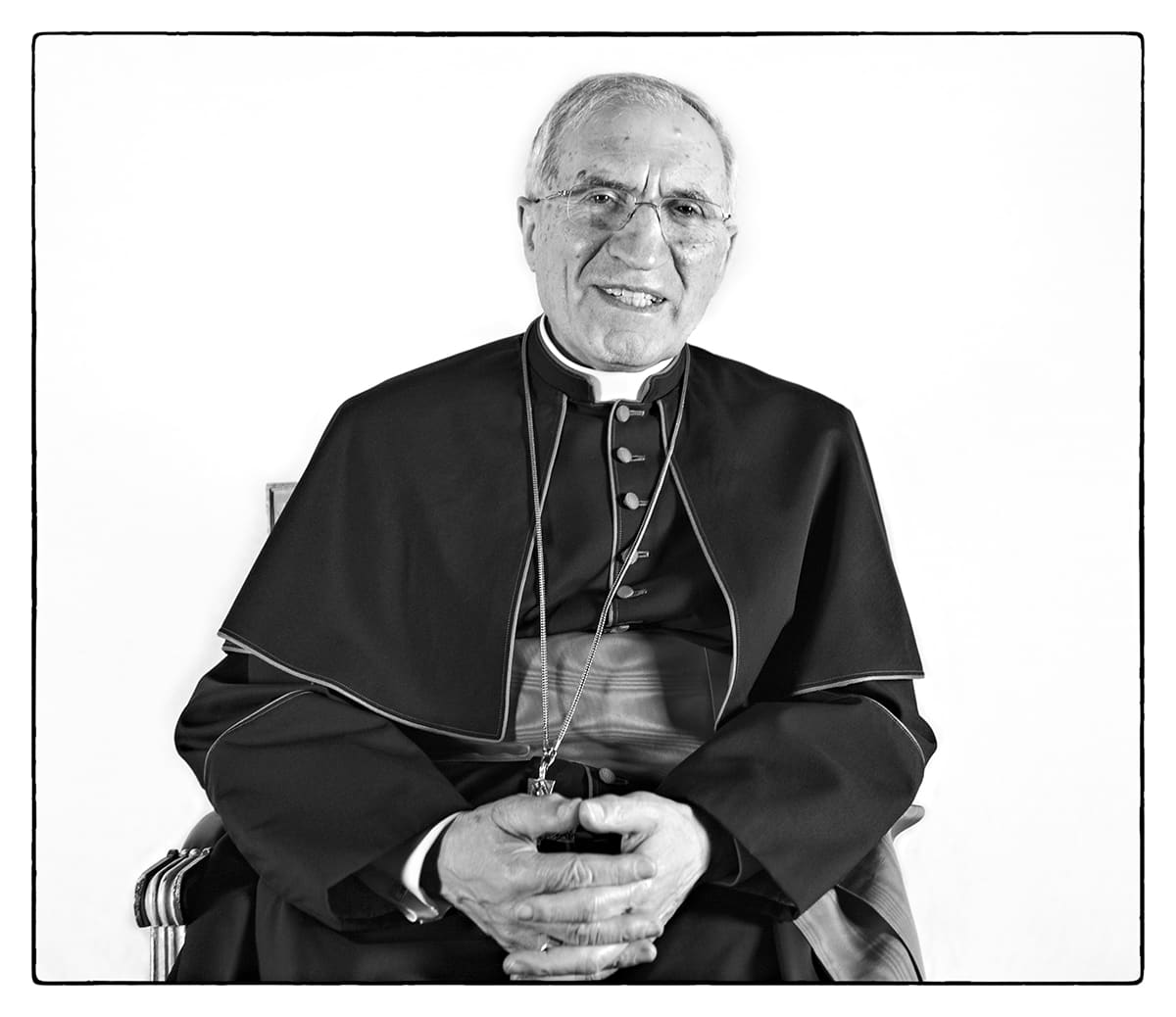 Black and white studio portrait of Antonio María Rouco Varela, cardinal, from the series Ñ by Álvaro Ybarra Zavala.