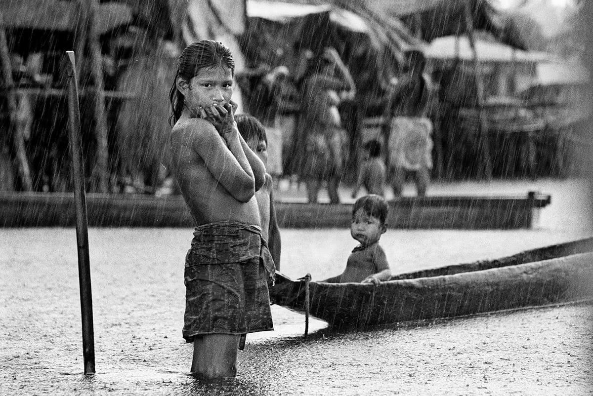 Embera Katío Indigenous person displaced by paramilitary violence on the banks of the Atrato River, Chocó, 2004