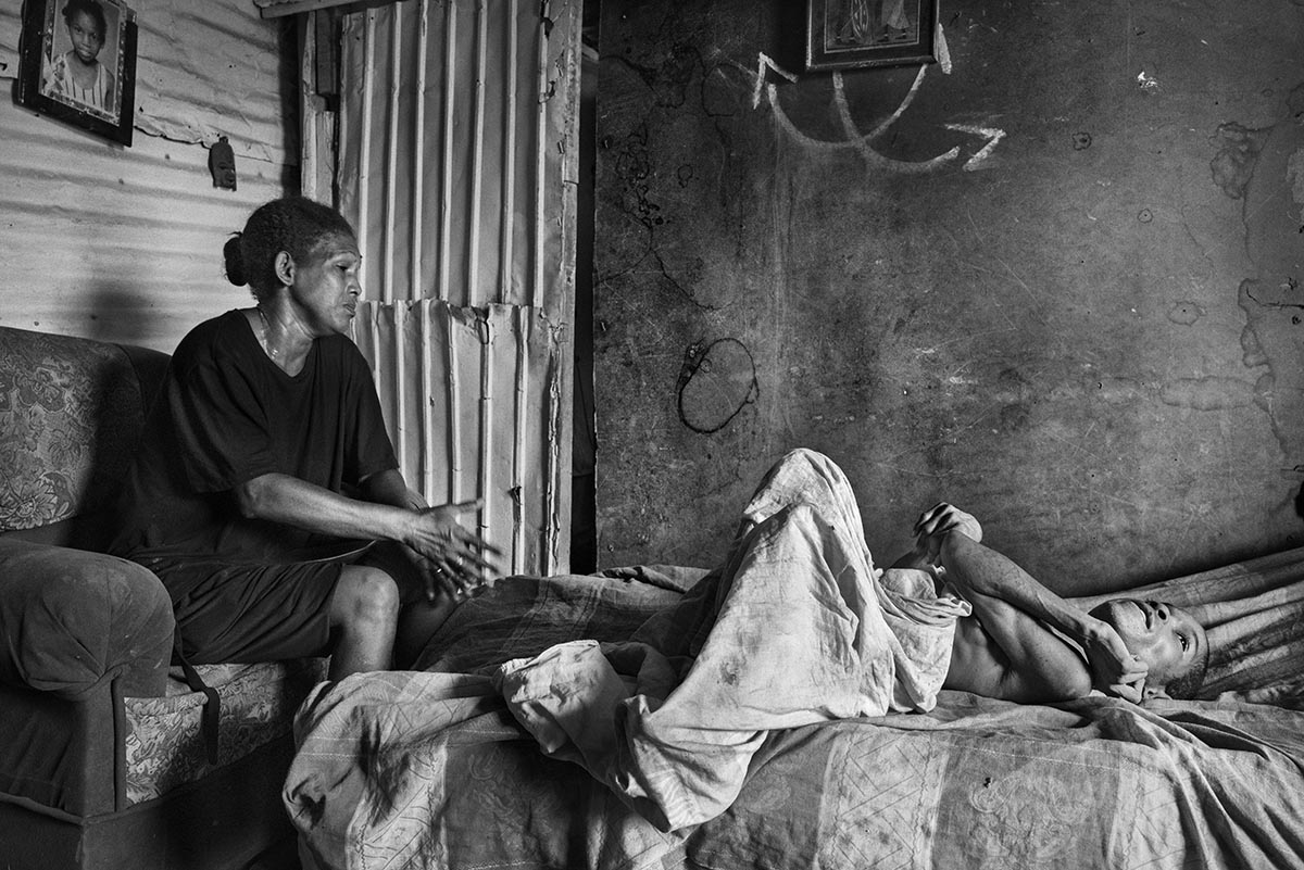 Keliber Courio, 28, suffers from extreme malnutrition and meningitis in Maracaibo